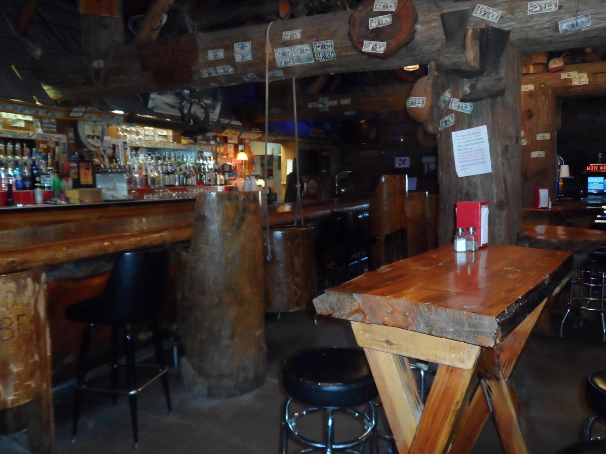 Мотель The Jack Saloon Лоло Экстерьер фото